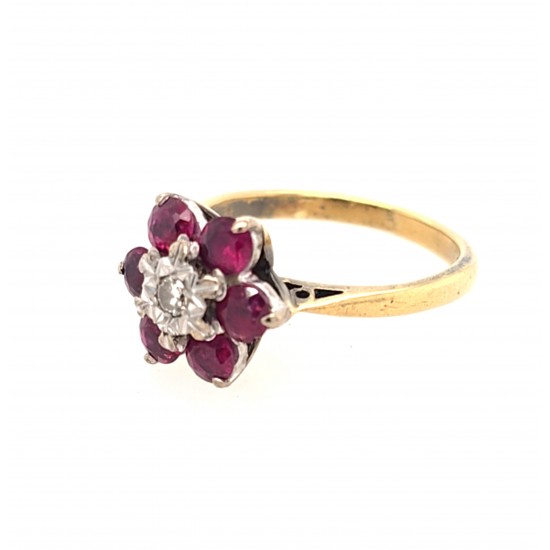 Pre Owned 18ct Ruby and Diamond Cluster Ring ZX401